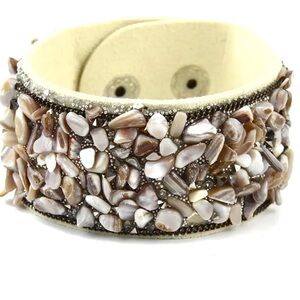 Beautiful stone boho magnetic bracelet w Gypsy zen hippy vibe